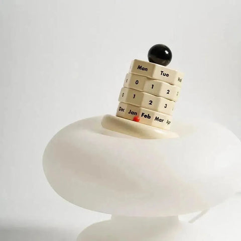 Tactile Calendar | US-Dennis Did It
