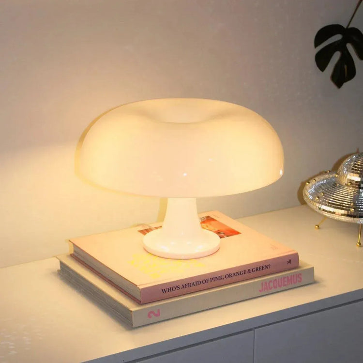Puffball Lamp | Snow White